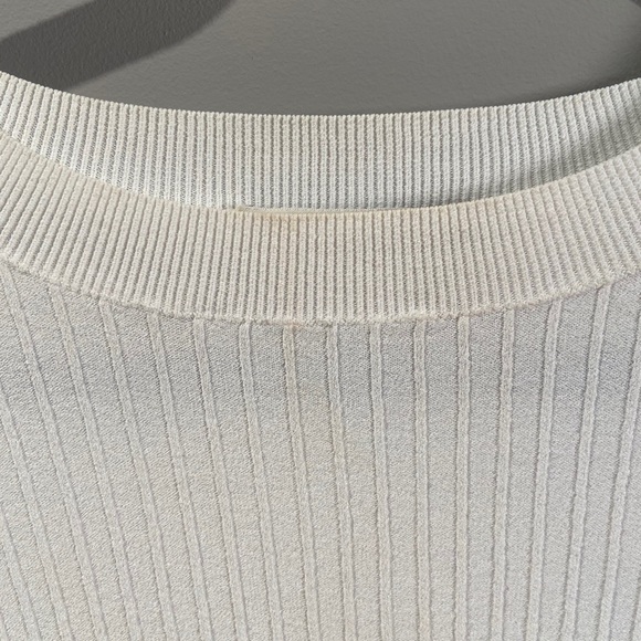 Aritzia Ribbed Colourblock Tee - Picture 4 of 4